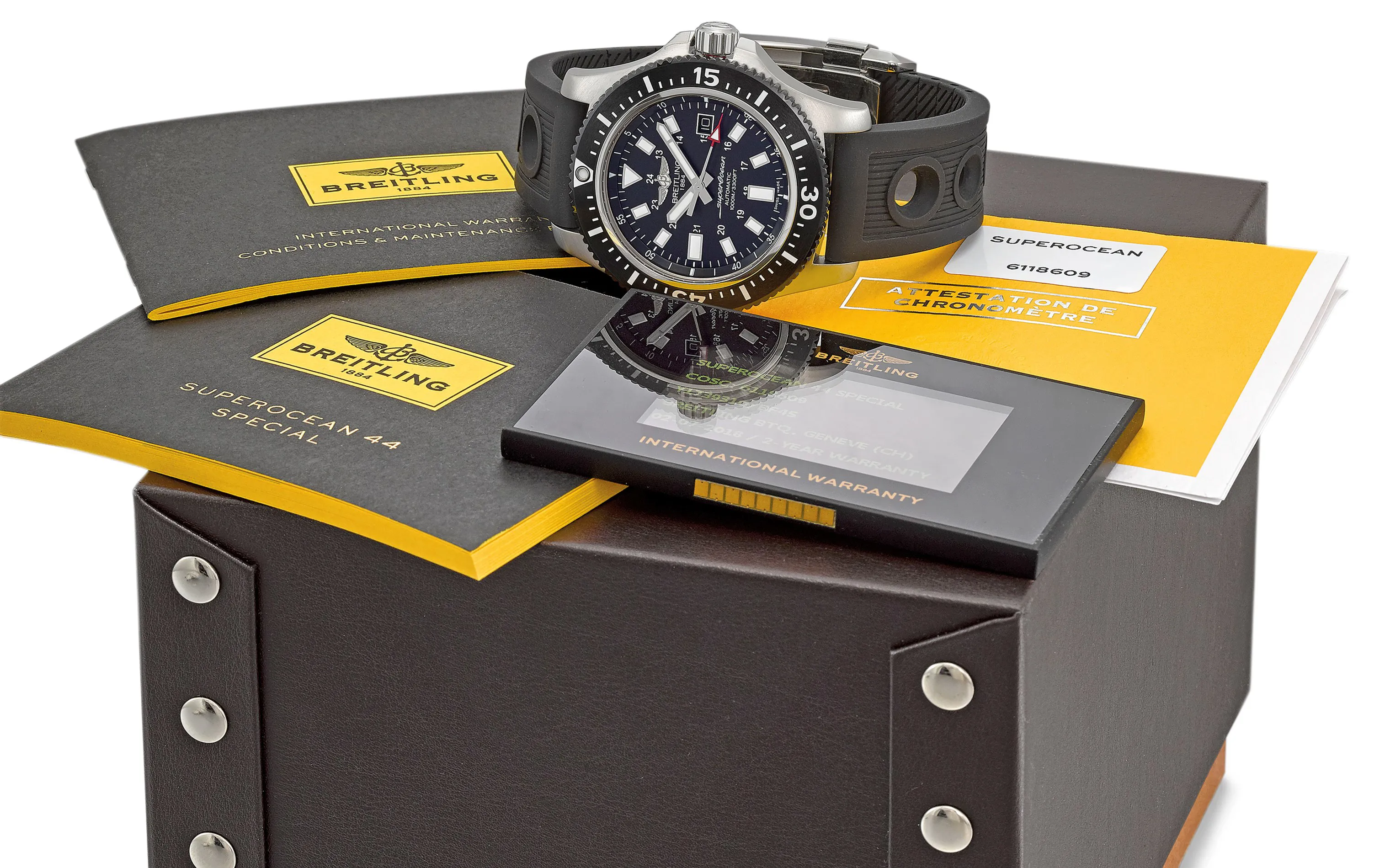 Breitling Superocean Y17393 44mm Stainless steel Black