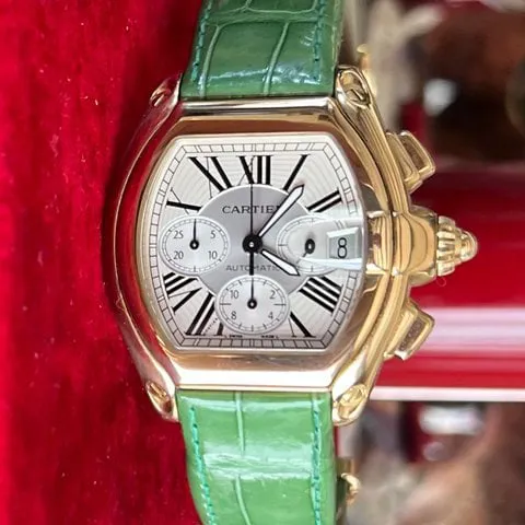 Cartier Roadster 2619 47.6mm Yellow gold White