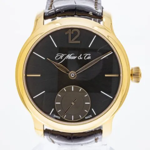 H. Moser & Cie. Endeavour 321.503 39mm Yellow gold Brown