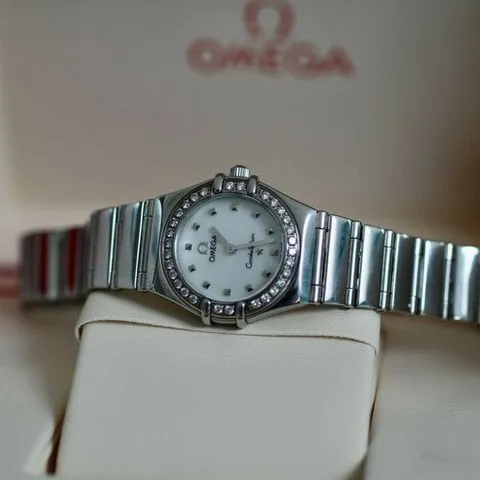 Omega Constellation Quartz 1465.71.00 22.5mm Steel Mother-of-pearl