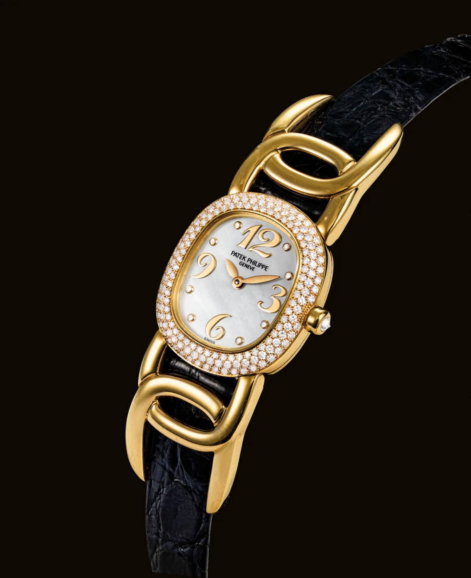 Patek Philippe 4831 22.5mm 18k gold and diamond Mother-of-pearl with diamonds