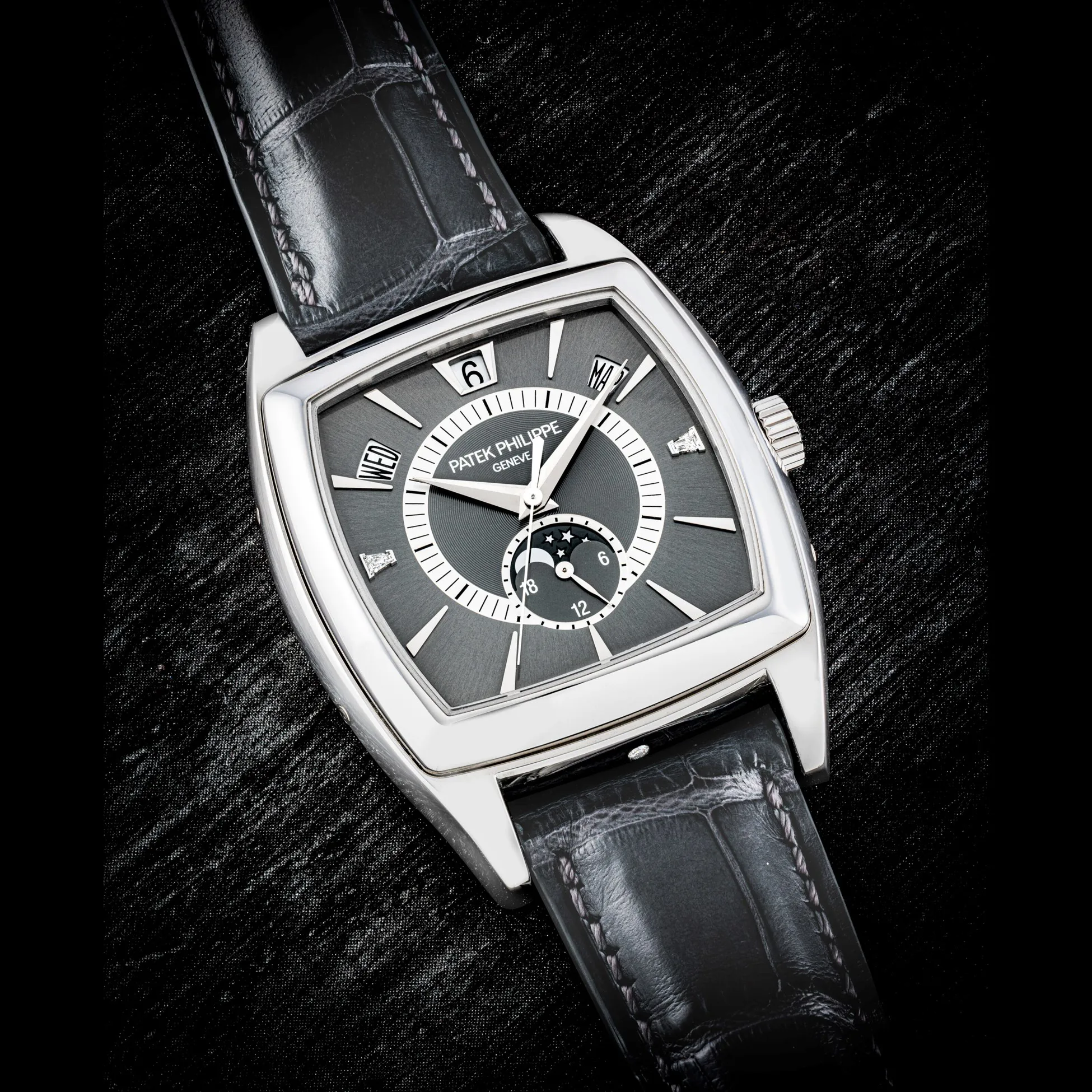 Patek Philippe Gondolo 5135P 38mm Platinum Gray