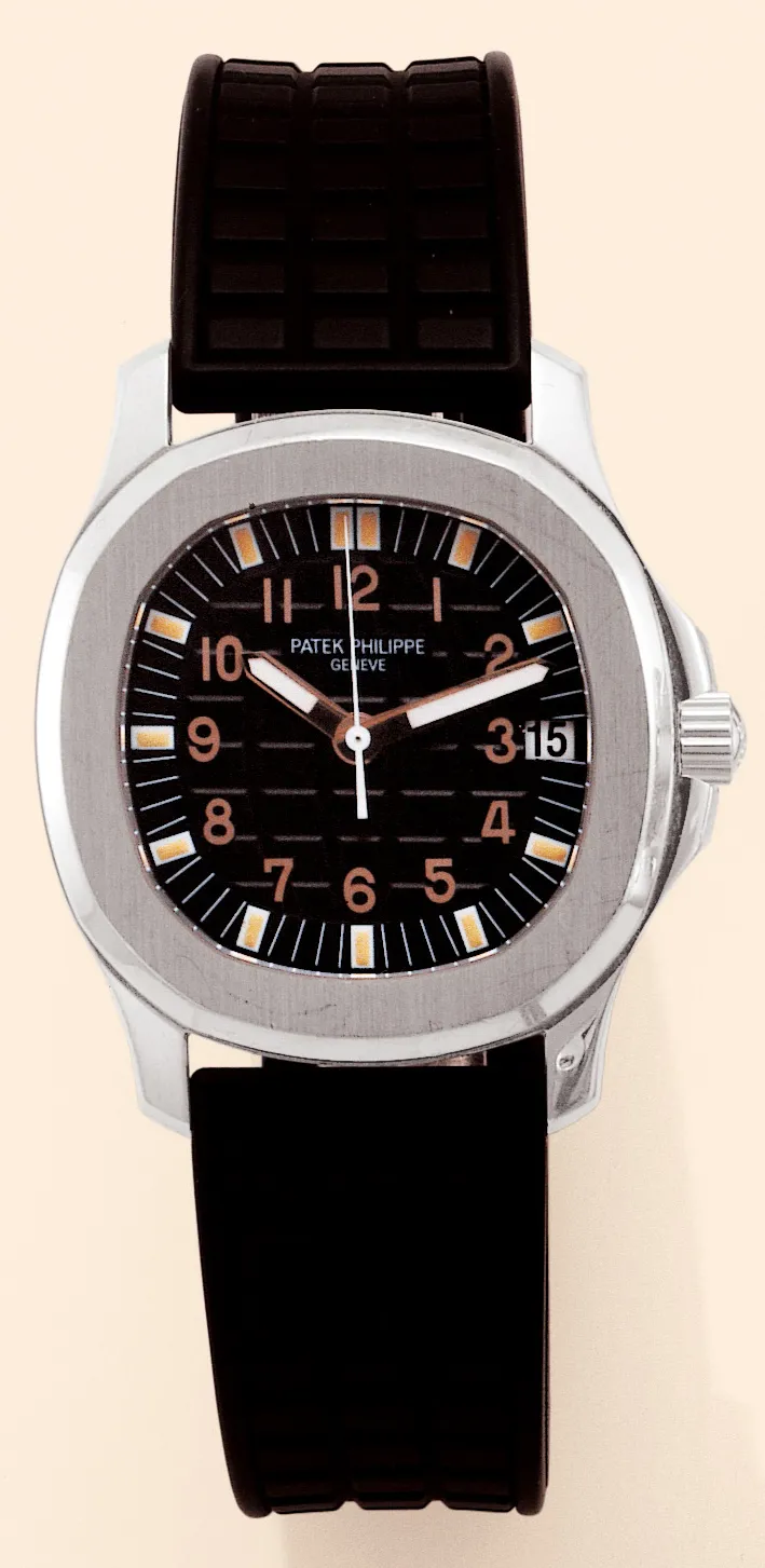 Patek Philippe Aquanaut 5060A 36mm Stainless steel Black