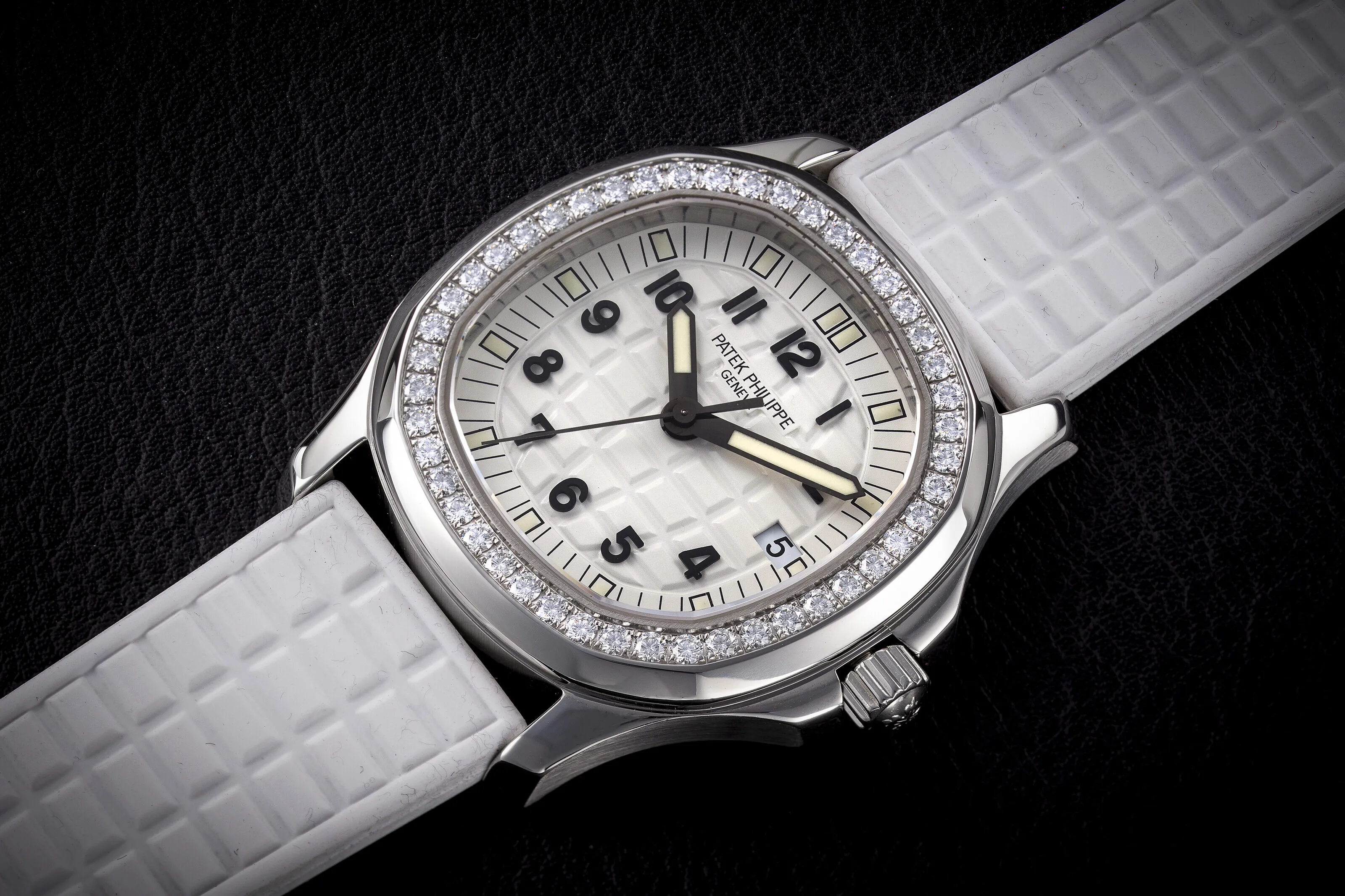 Patek Philippe Aquanaut 5067A-024 35.5mm Stainless steel White