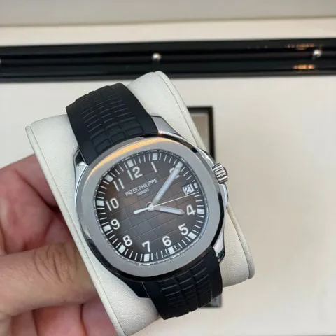 Patek Philippe Aquanaut 5167A-001 40mm Stainless steel Black