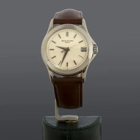 Patek Philippe Calatrava 5107G White gold Silver