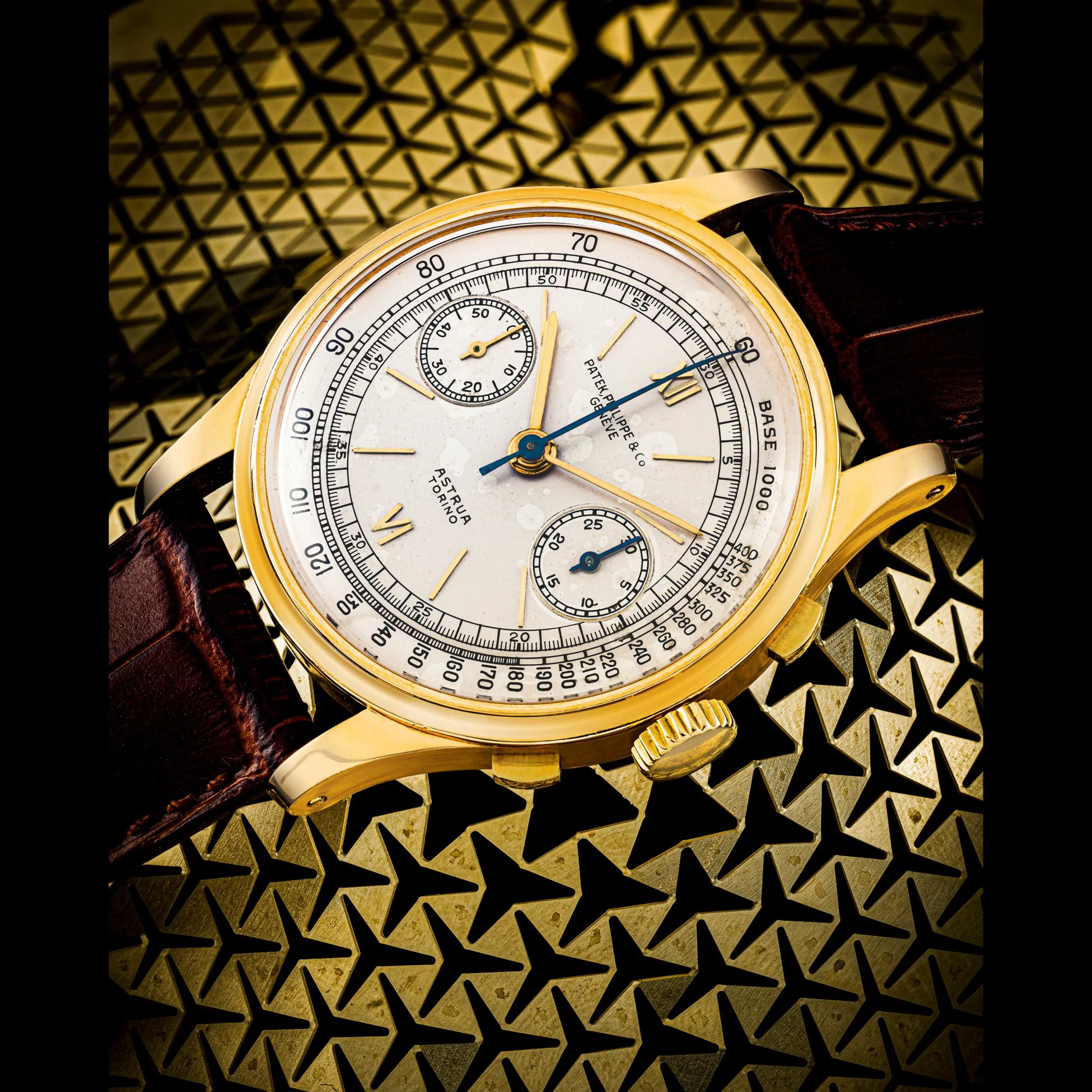 Patek Philippe Chronograph 530 36.5mm Yellow gold Silver