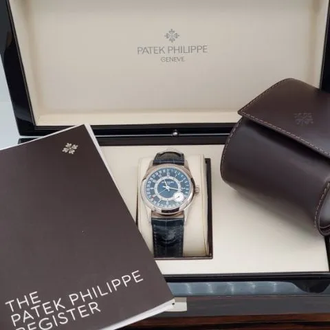 Patek Philippe Calatrava 6000G-012 37mm White gold Blue