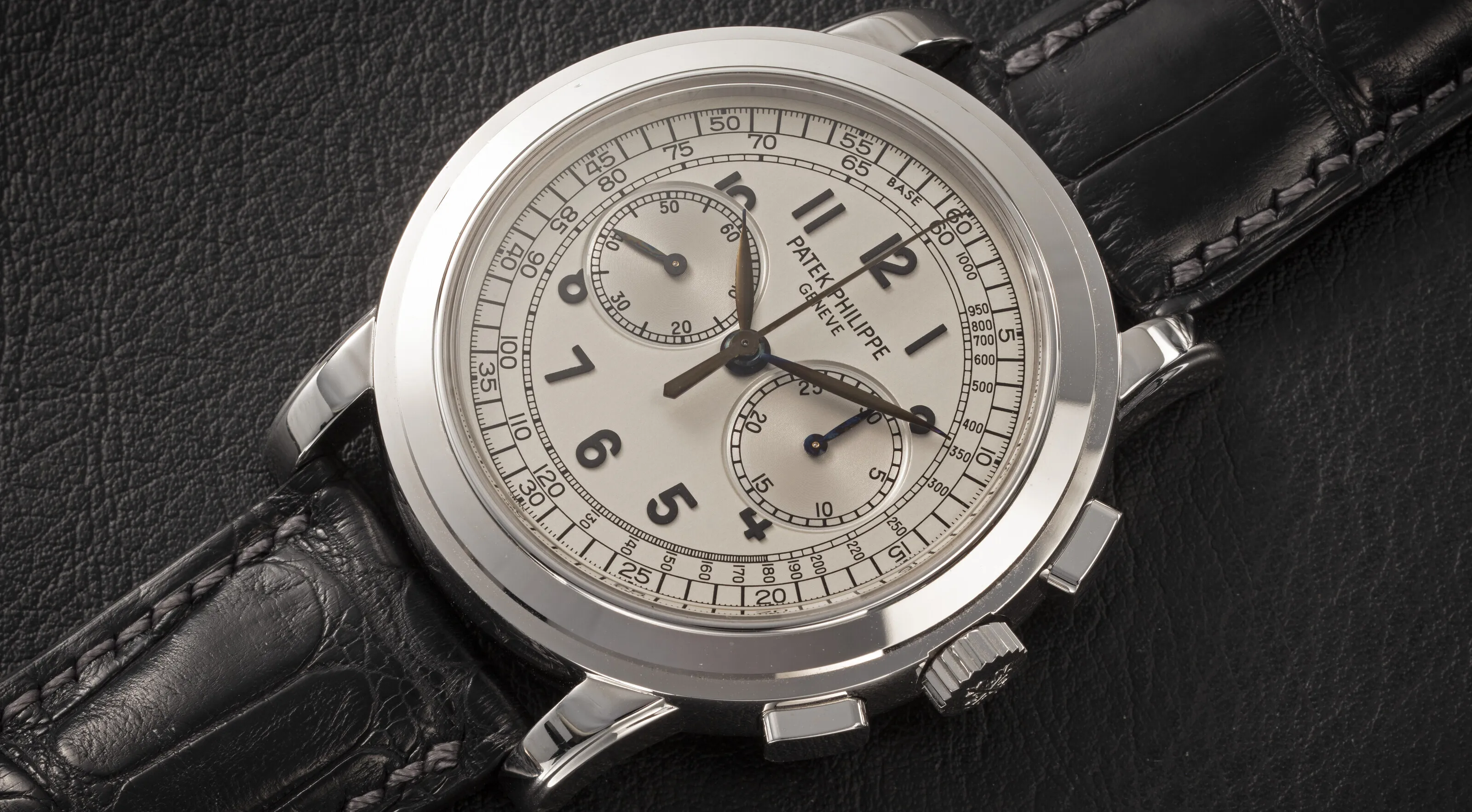 Patek Philippe Chronograph 5070 G 42mm White gold and Sapphire Silvered