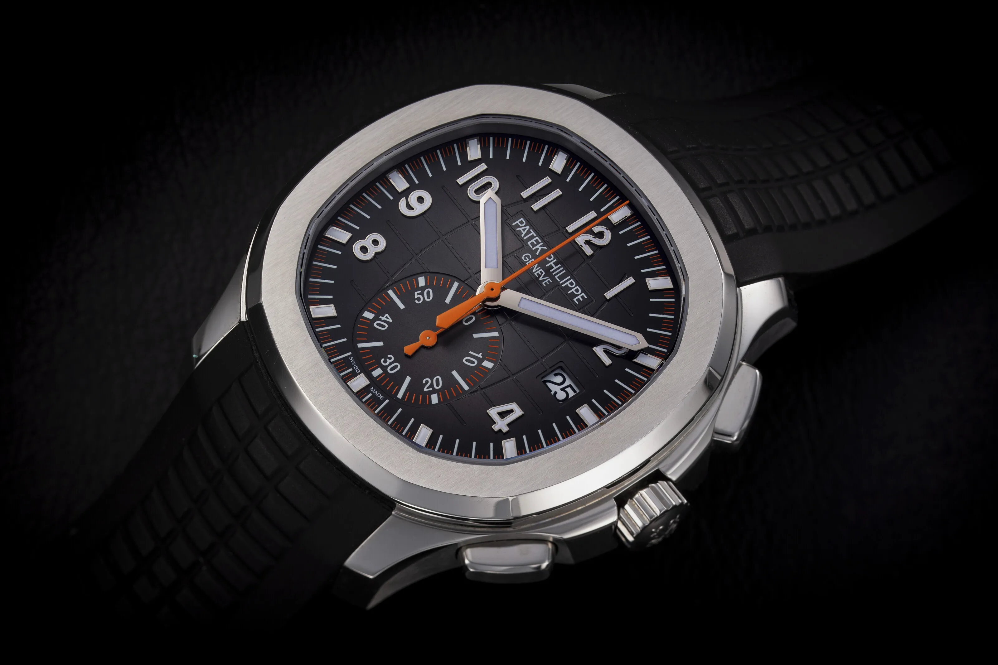 Patek Philippe Aquanaut 5968A 42.2mm Stainless steel Black