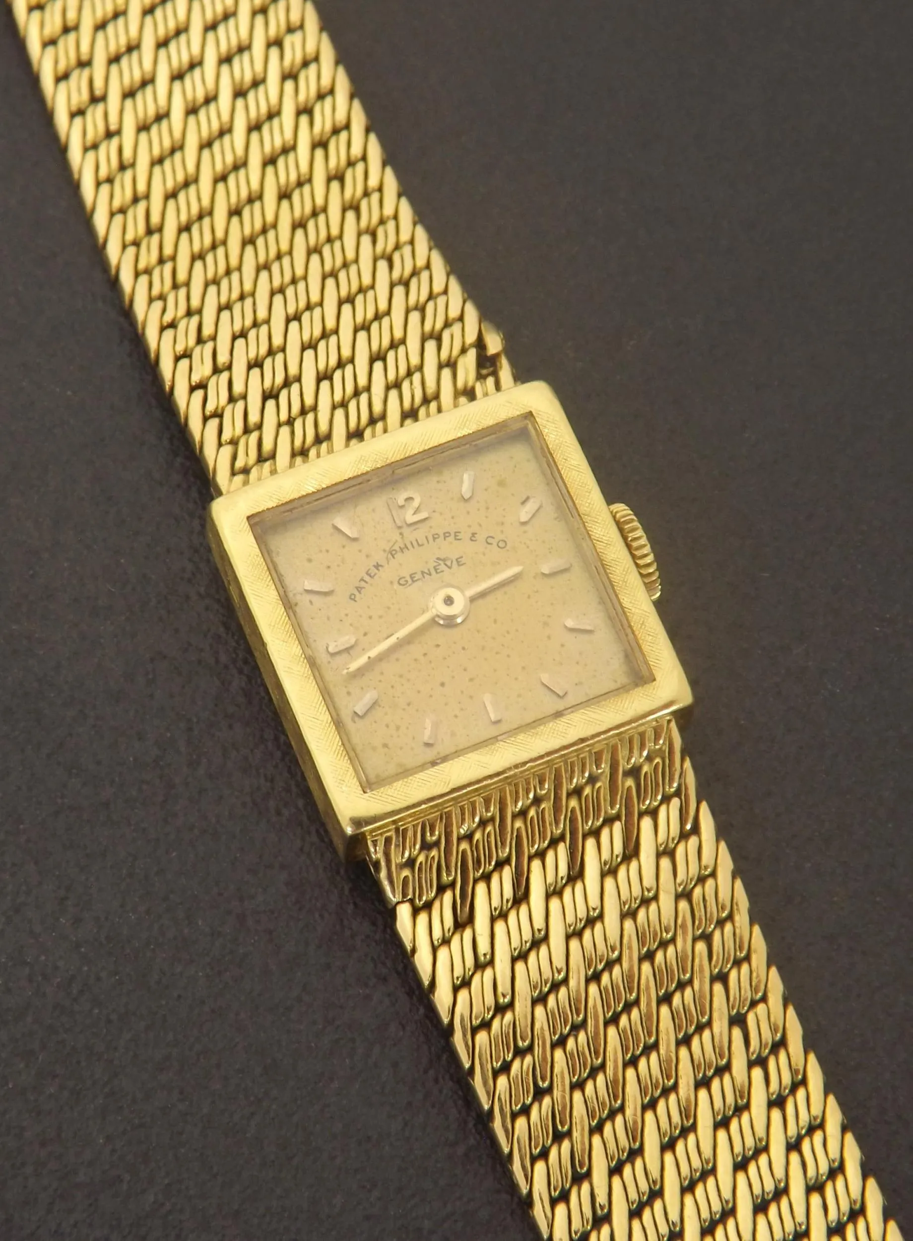 Patek Philippe 3285/32 16mm Yellow gold Champagne