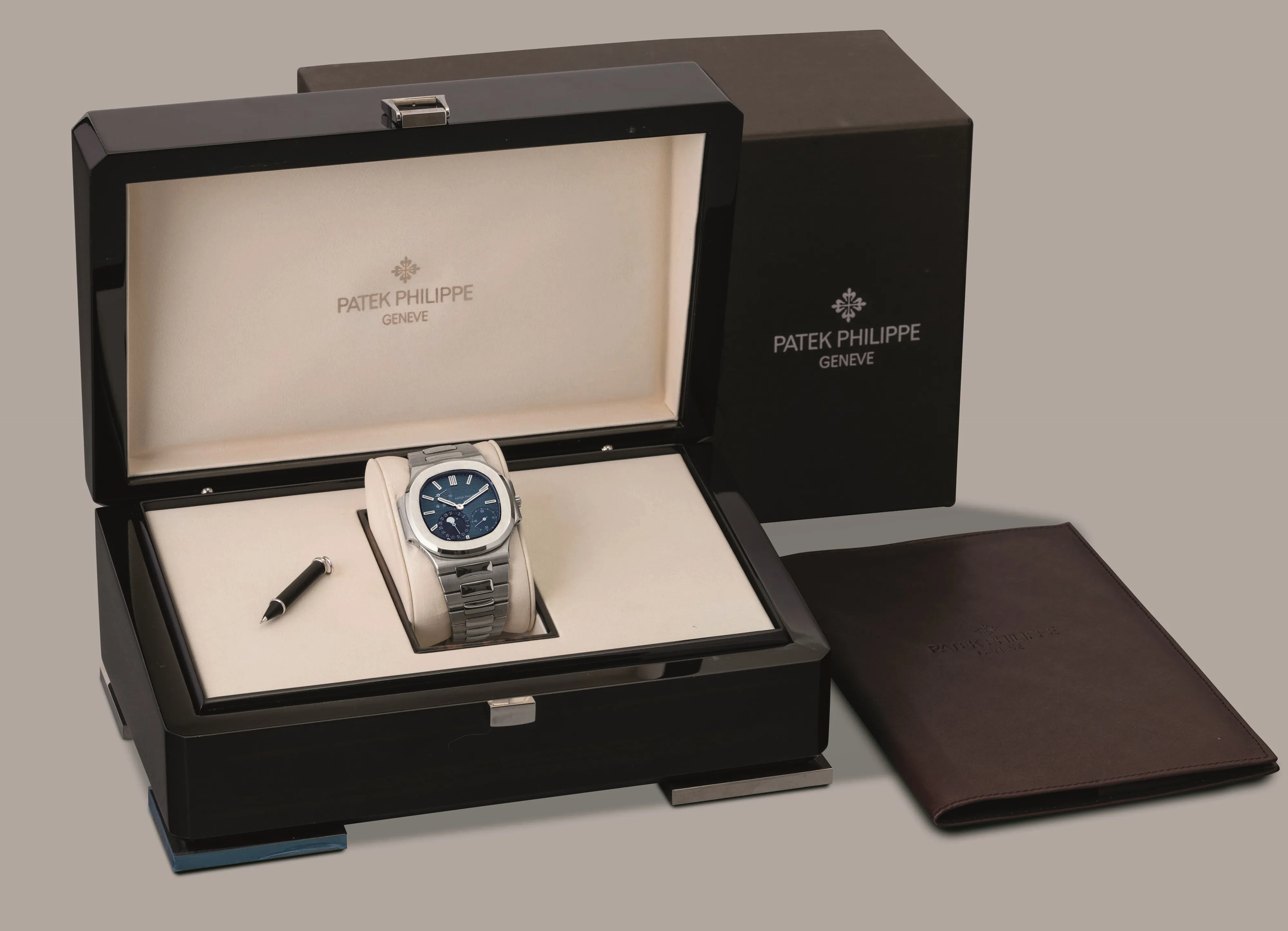 Patek Philippe Nautilus 3712/1A-001 42mm Stainless steel Blue 5