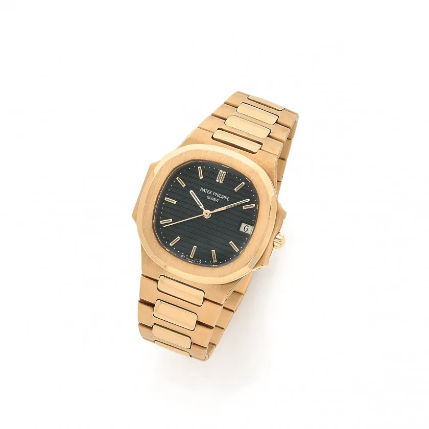 Patek Philippe Nautilus 3900/1 32.5mm Yellow gold Black