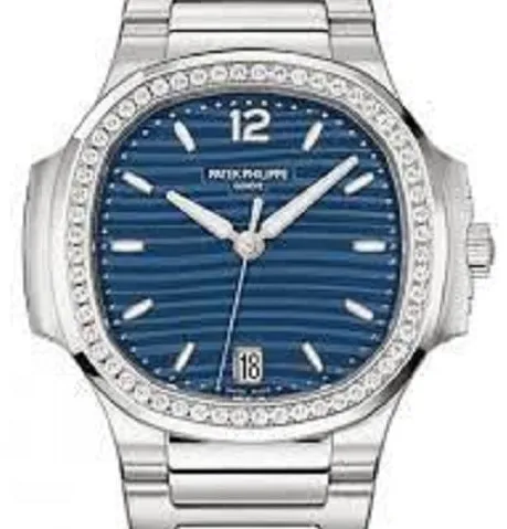 Patek Philippe Nautilus 7118/1200A-001 35mm Stainless steel Blue