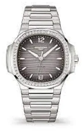 Patek Philippe Nautilus 7118/1200A-011 35mm Stainless steel Gray