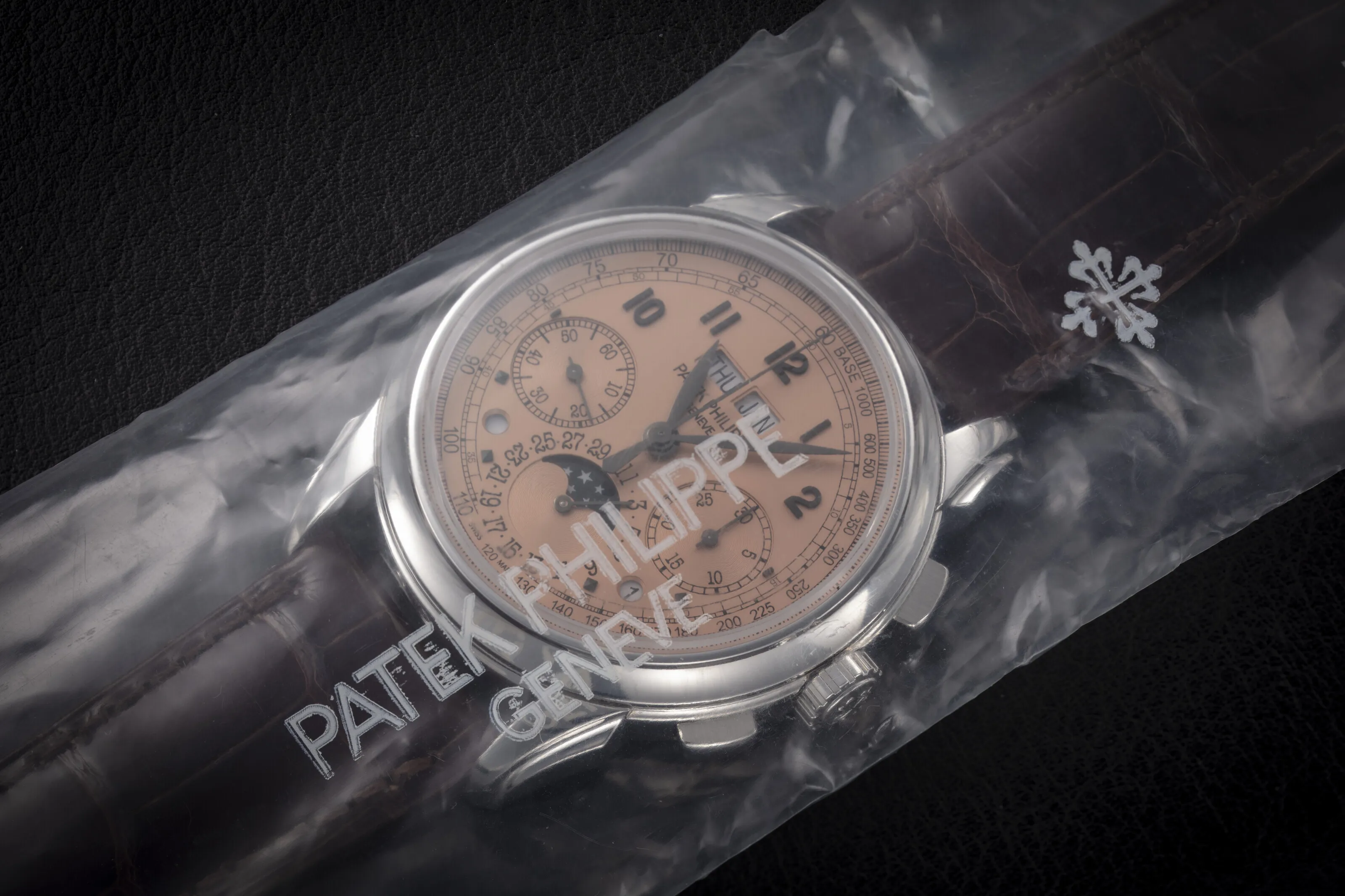 Patek Philippe Perpetual Calendar Chronograph 5270P 41mm Platinum Salmon