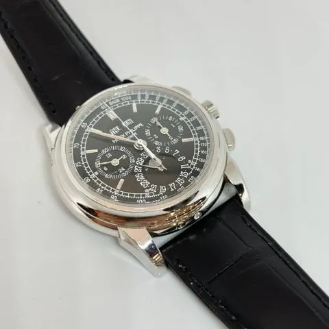 Patek Philippe Perpetual Calendar Chronograph 5970P-001 40mm Platinum Black