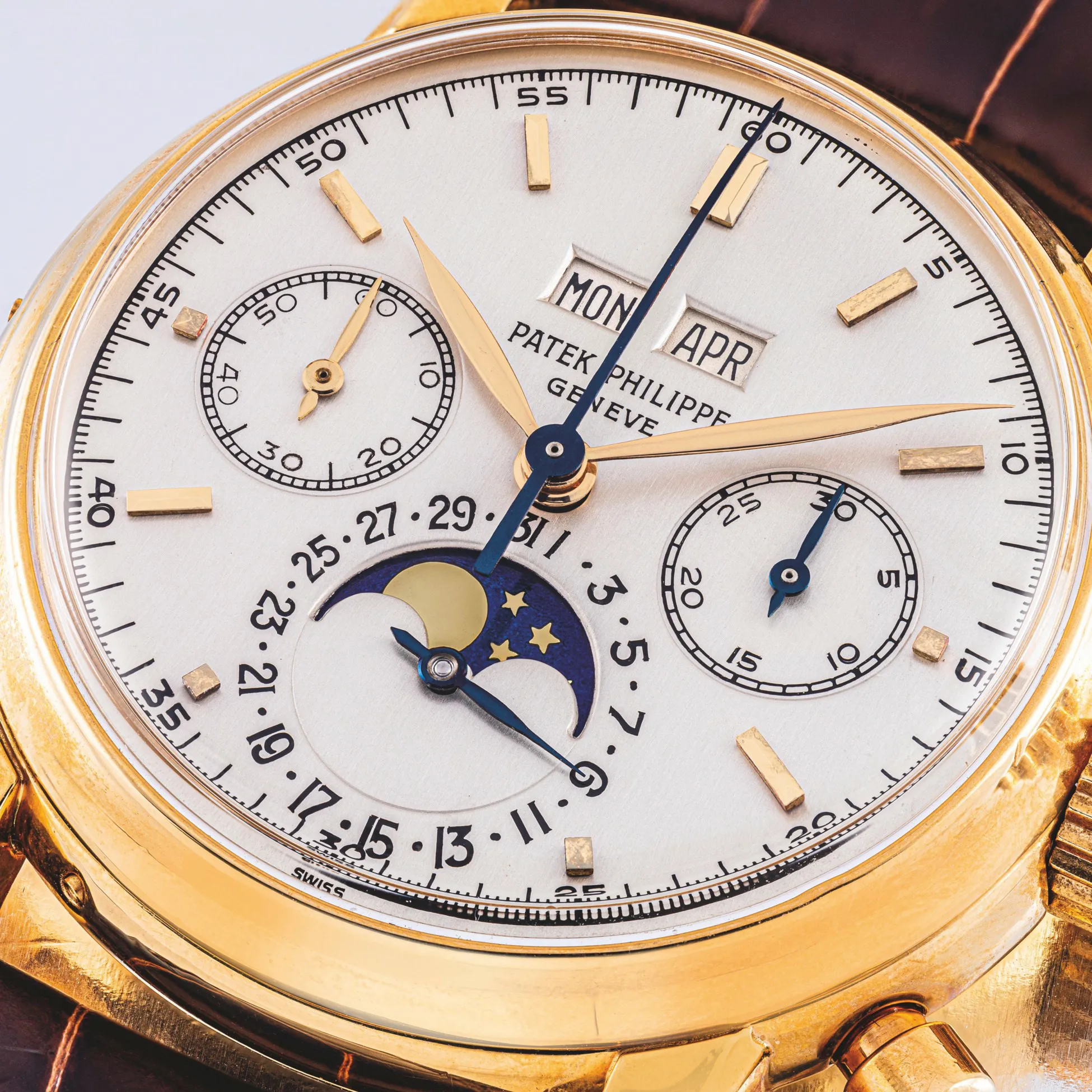 Patek Philippe Perpetual Calendar Chronograph 2499 37.5mm Yellow gold 1