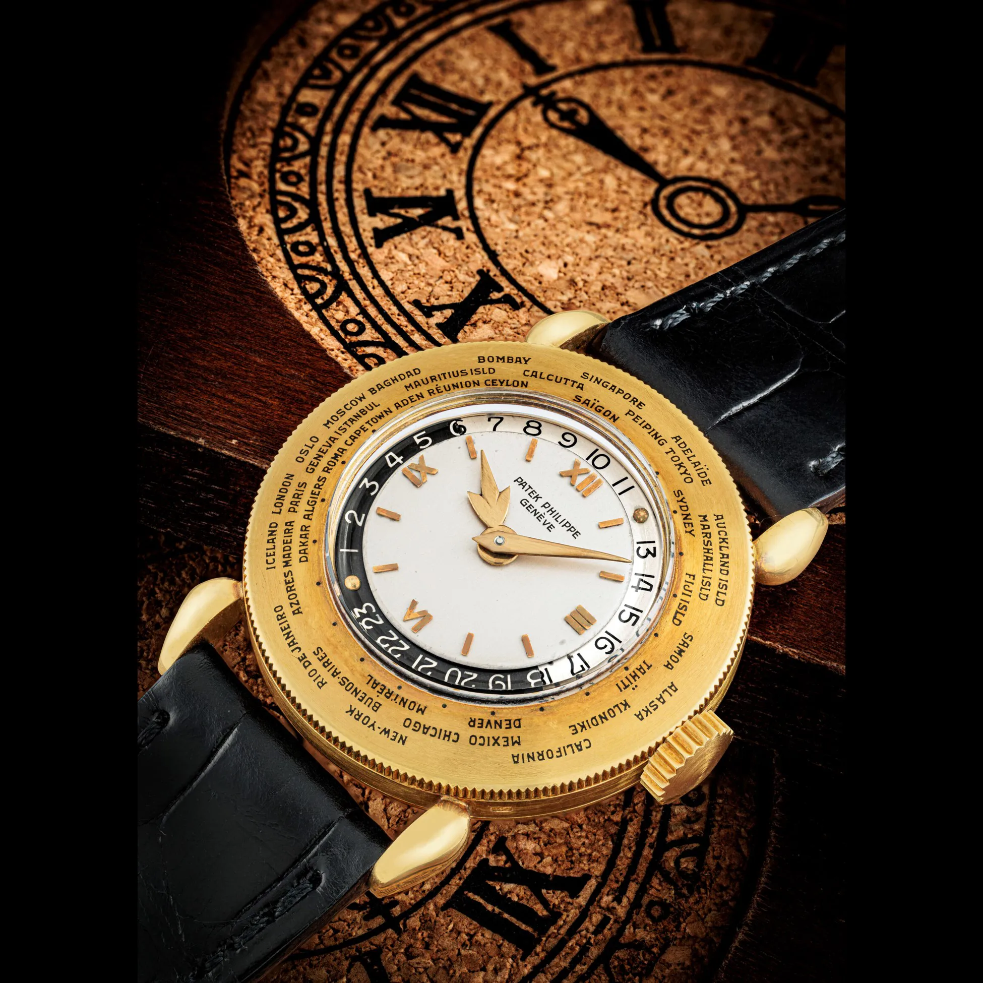 Patek Philippe World Time 1415 31mm Yellow gold Silver