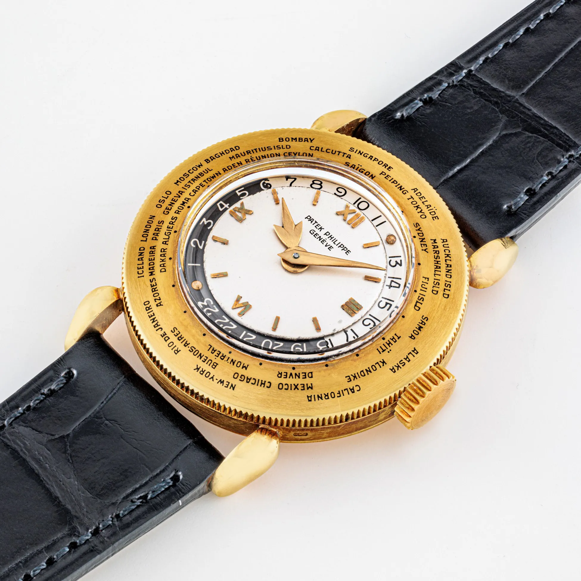 Patek Philippe World Time 1415 31mm Yellow gold Silver 1