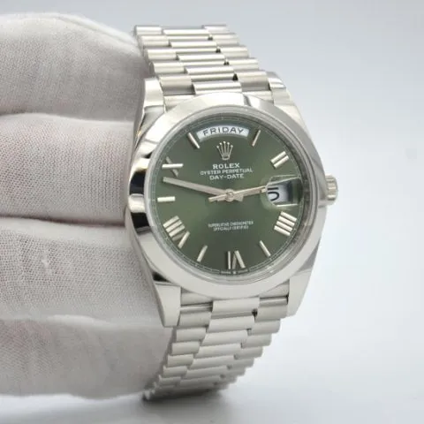 Rolex Day-Date 40 228206 40mm Platinum Green