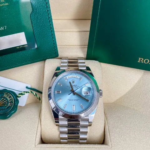 Rolex Day-Date 40 228206 40mm Platinum Blue