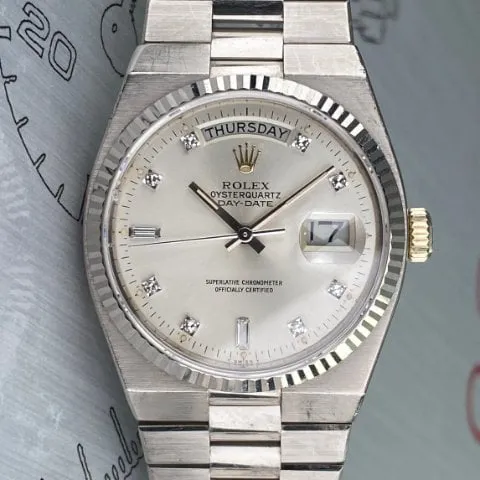 Rolex Day-Date Oysterquartz 19019 36mm White gold Silver