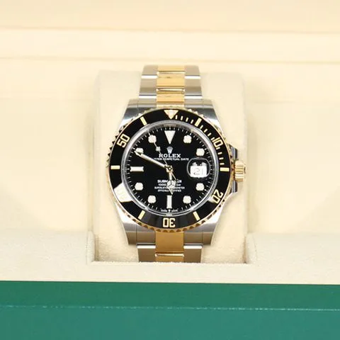 Rolex Submariner 126613LN 41mm Yellow gold and Stainless steel Black