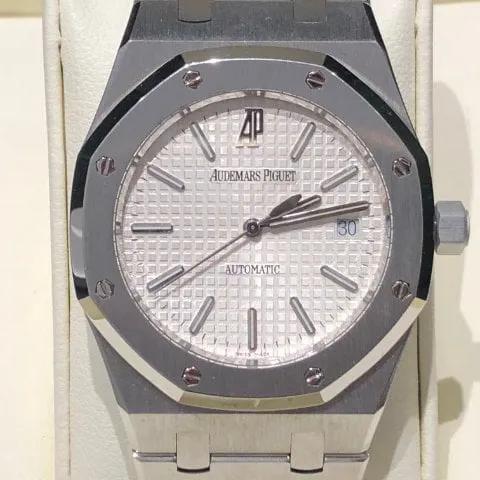 Audemars Piguet Royal Oak 15300ST.OO.1220ST.01 39mm Stainless steel Silver