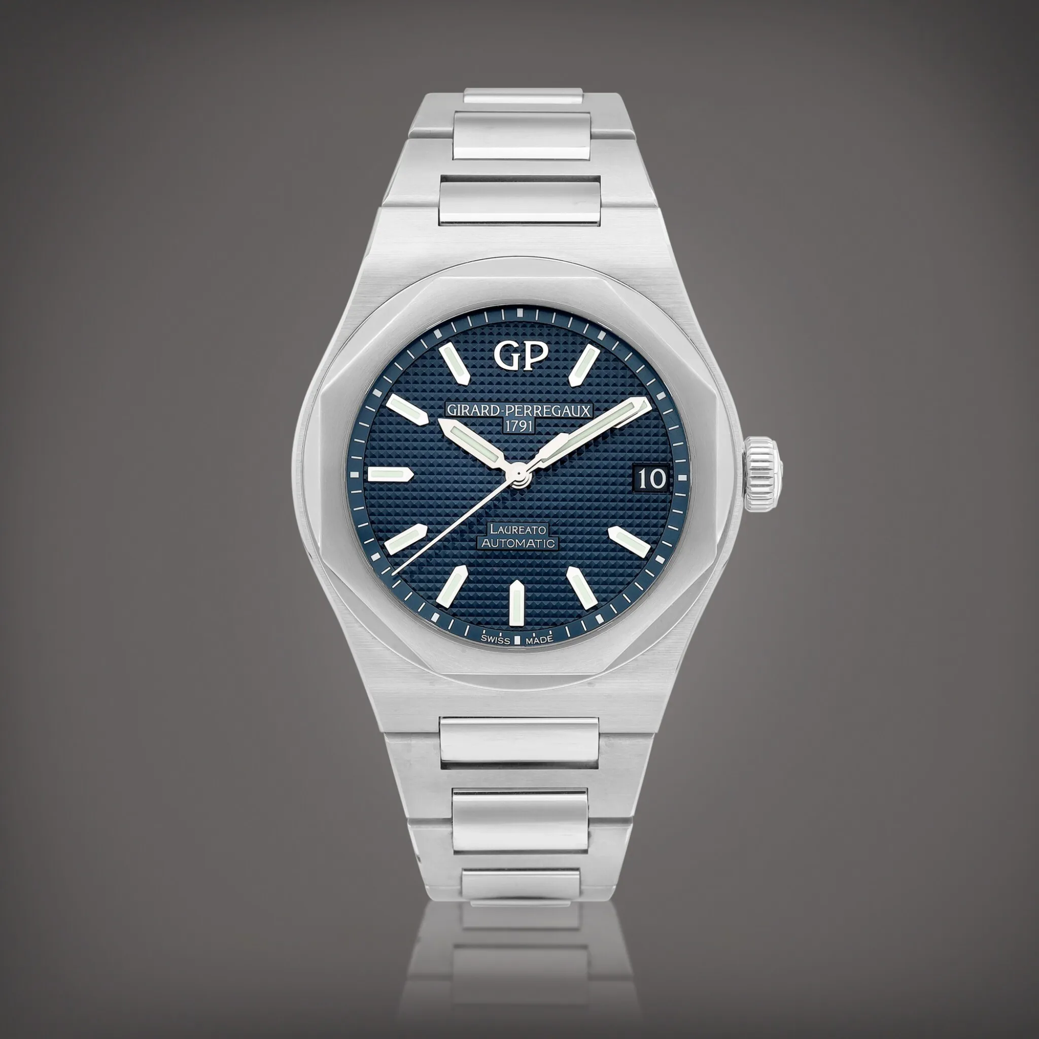 Girard-Perregaux Laureato 81010-11-431-11A 42mm Stainless steel Blue