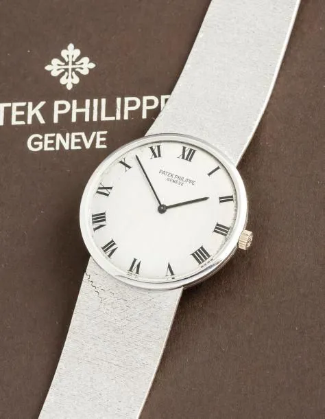 Patek Philippe Calatrava 3513/1 30mm White gold Silver