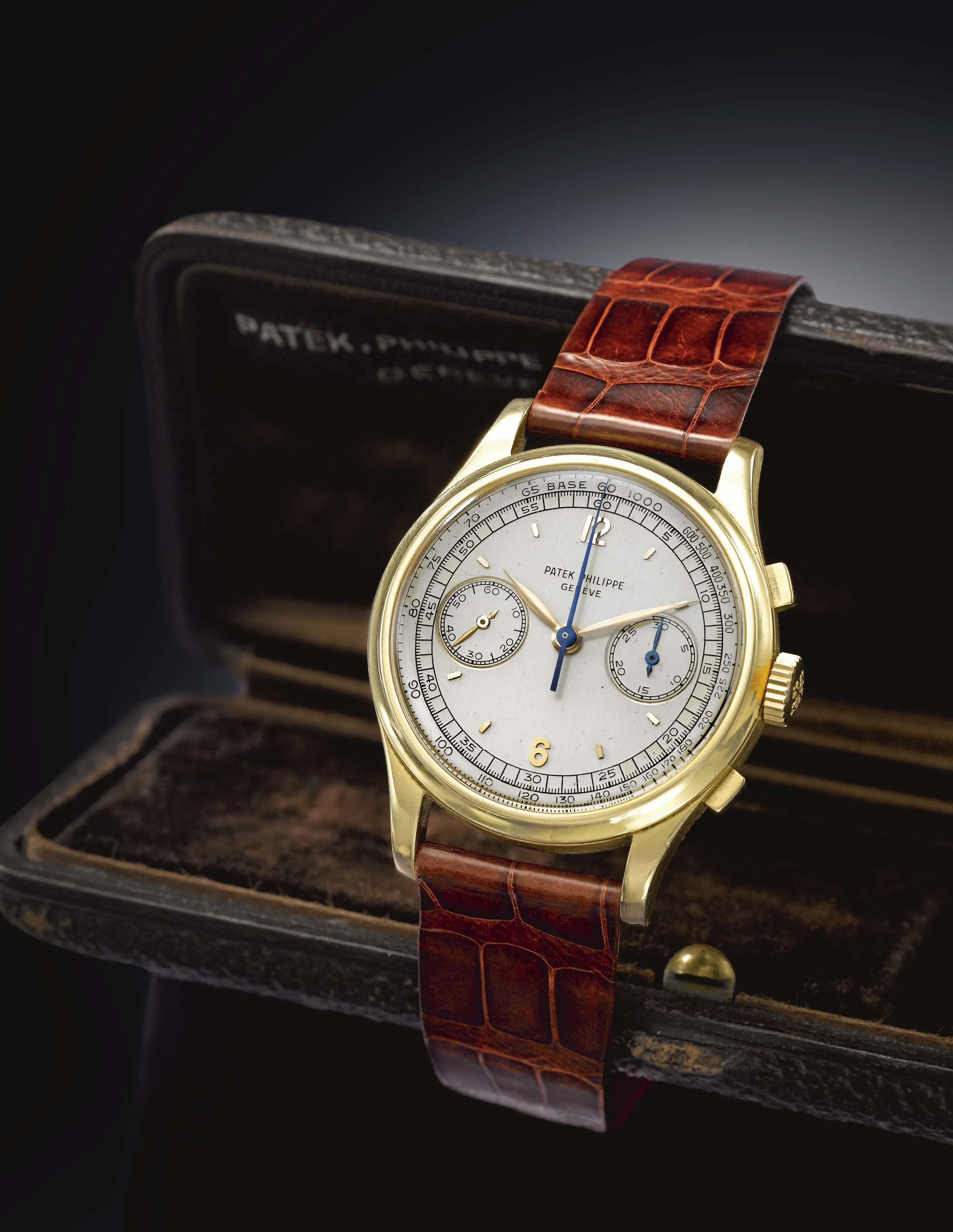 Patek Philippe Chronograph 530 36.5mm Yellow gold Silver