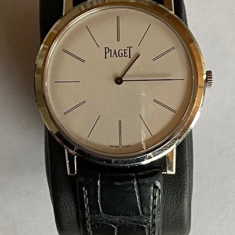 Piaget Altiplano 38mm White gold Gold