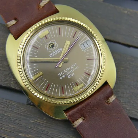 Roamer Searock Yellow gold and Stainless steel Champagne