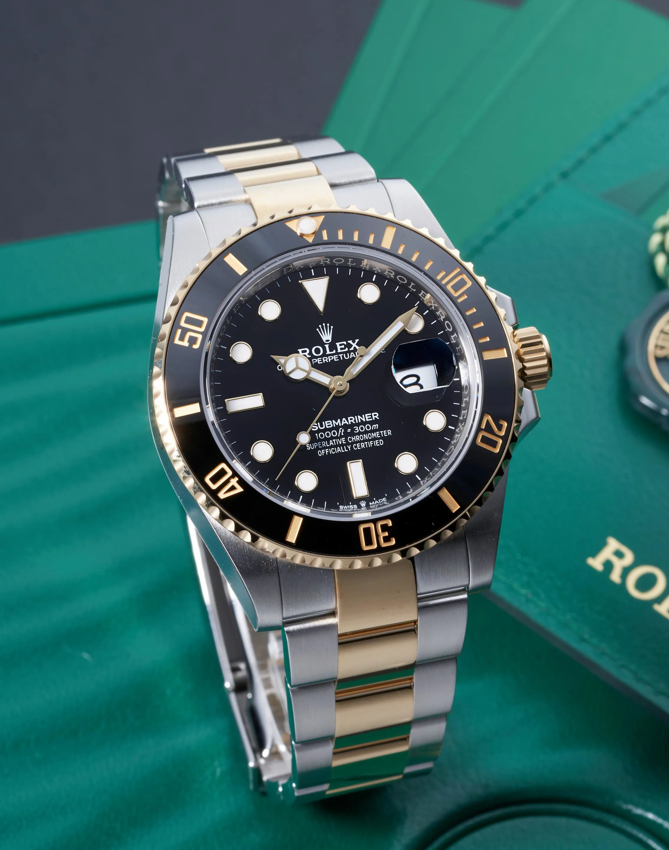 Rolex Submariner 126613LN 41mm Yellow gold Black