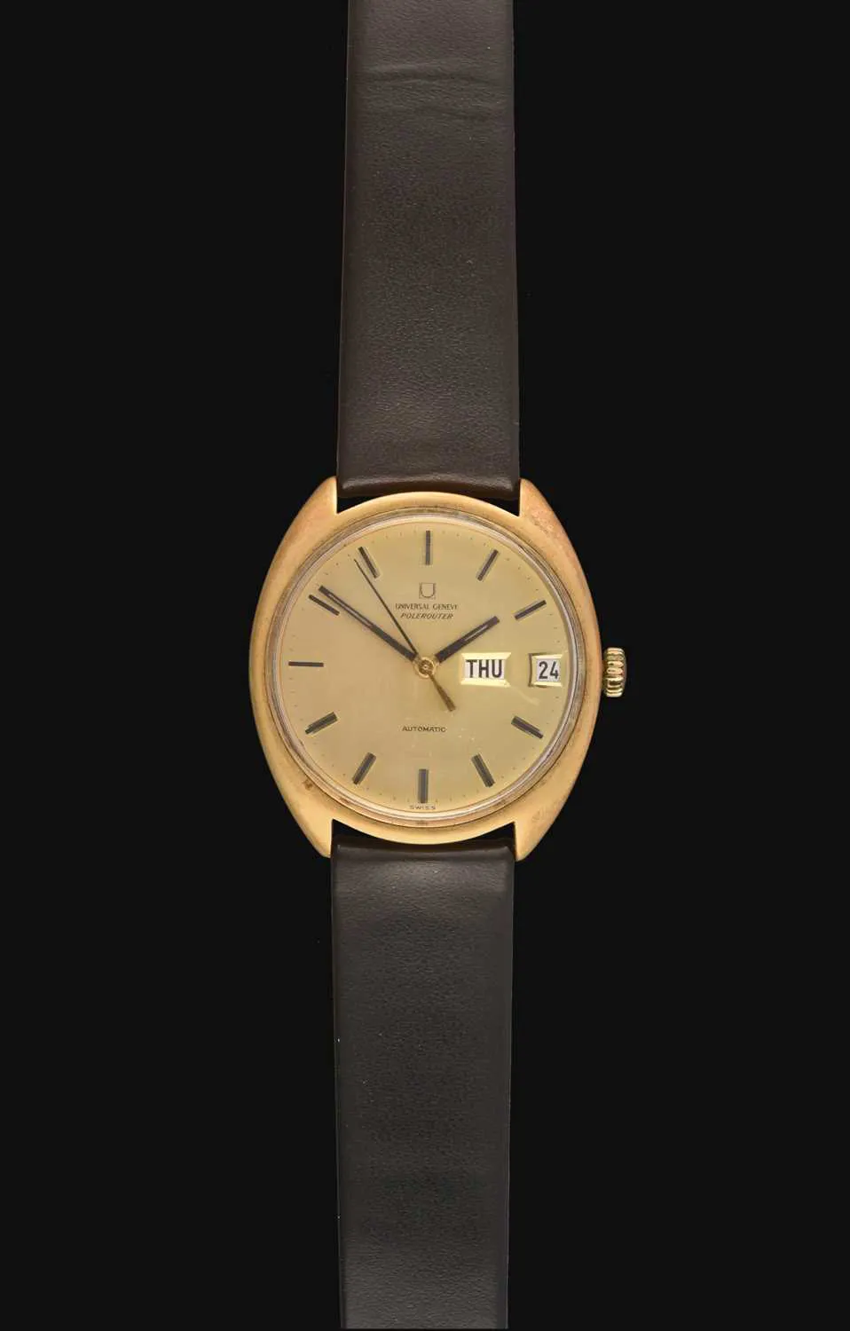 Universal Genève Polerouter 172100 35mm Yellow gold Champagne