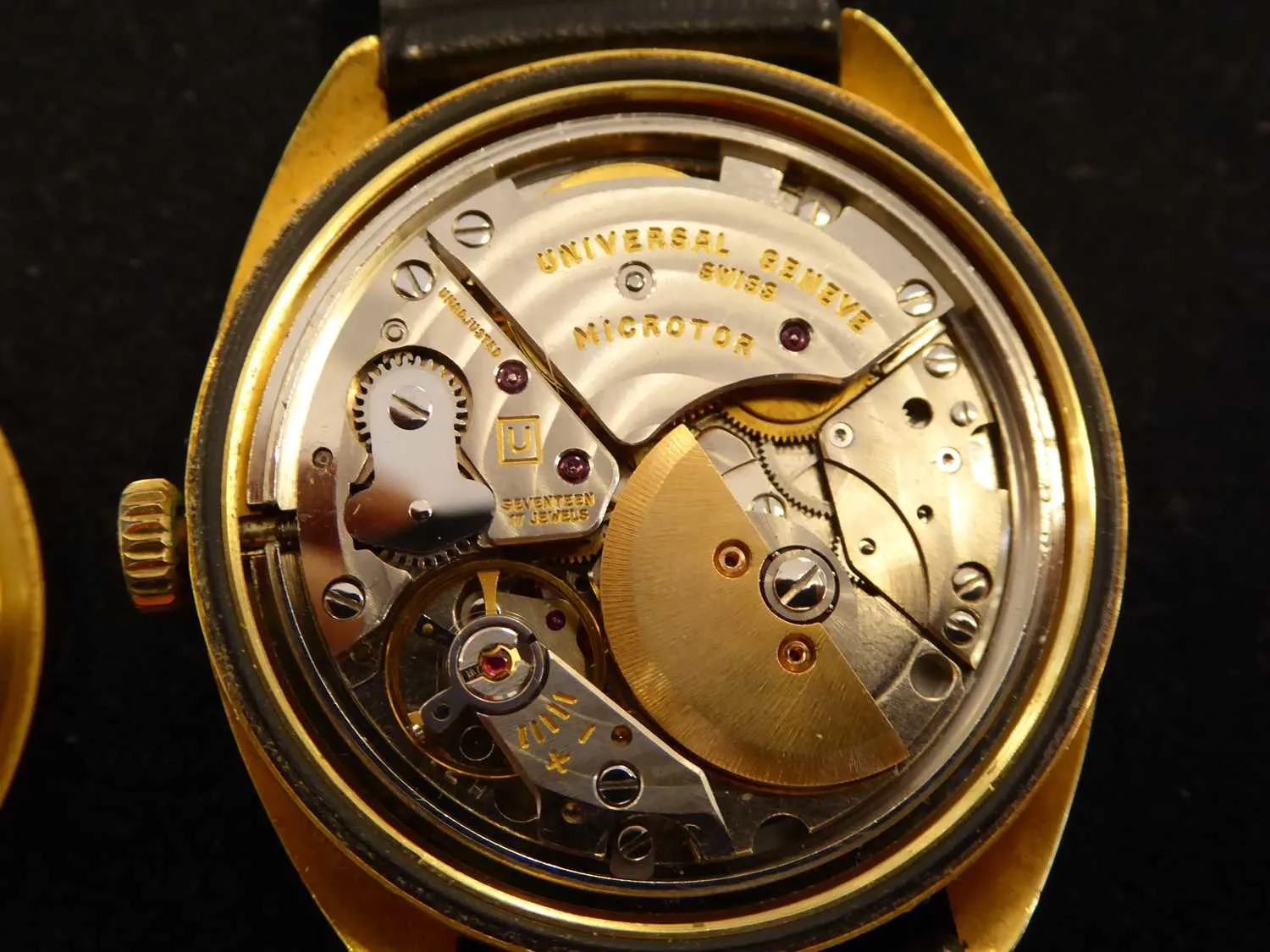 Universal Genève Polerouter 172100 35mm Yellow gold Champagne 1