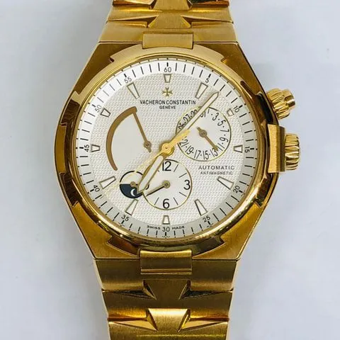 Vacheron Constantin Overseas 47450/B01 42mm Yellow gold White