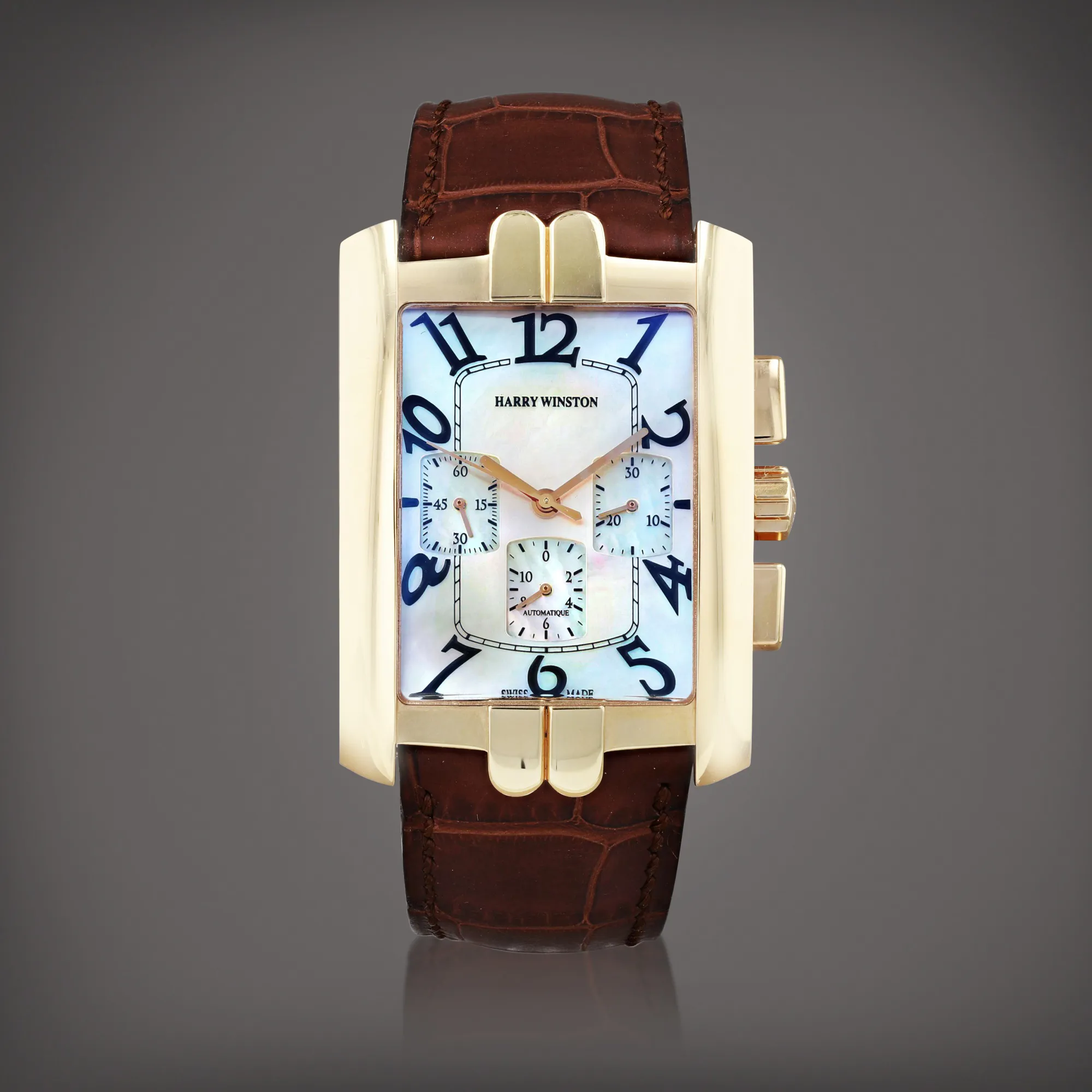 Harry Winston Avenue 300/MCA RL 32mm Rose gold Mother-of-pearl