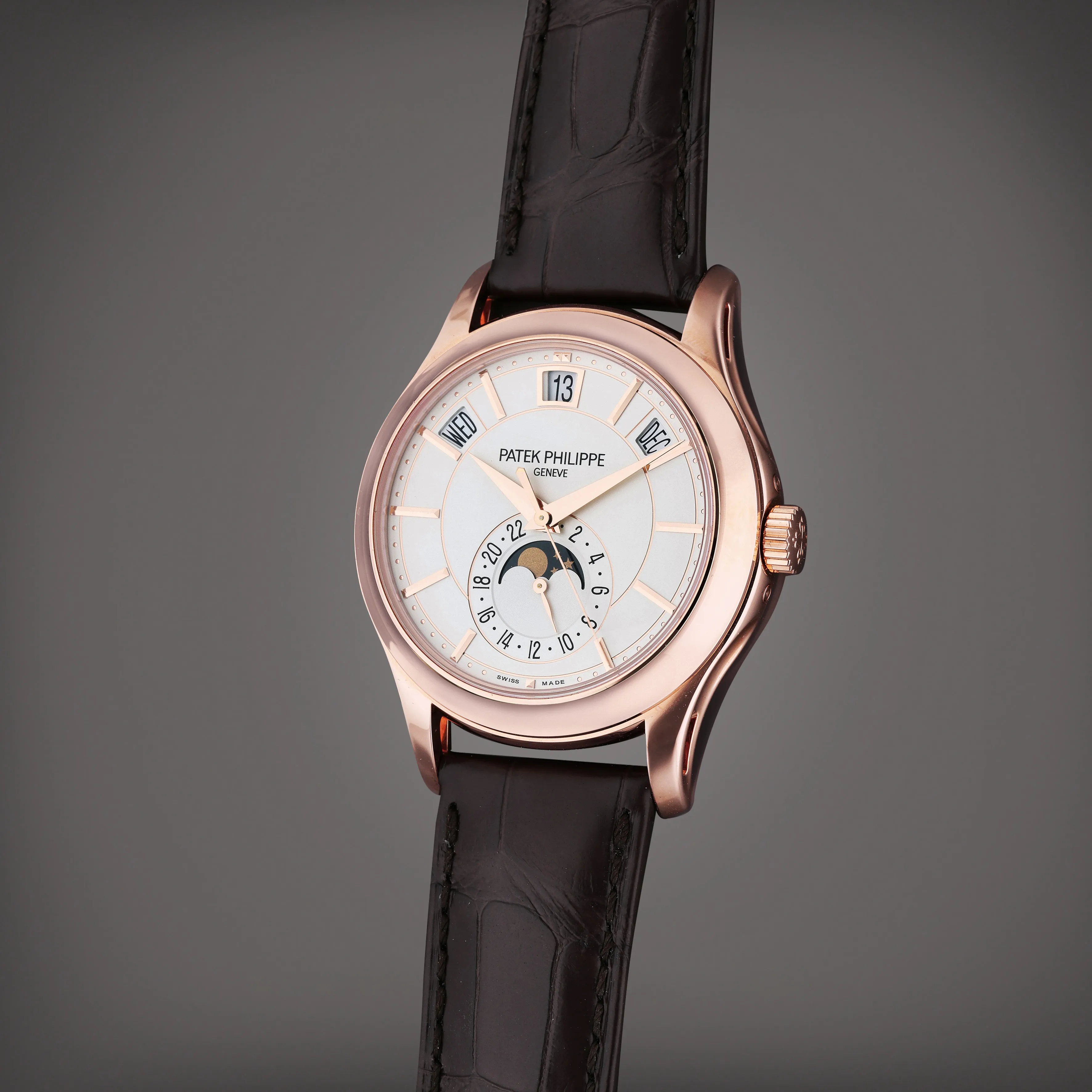 Patek Philippe Annual Calendar 5205 40mm Rose gold Silvered