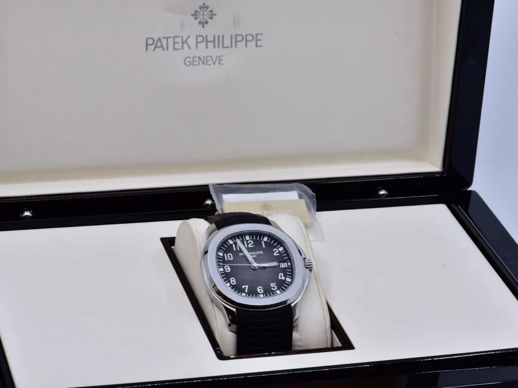 Patek Philippe Aquanaut 5167/1A-001 40mm Stainless steel Black