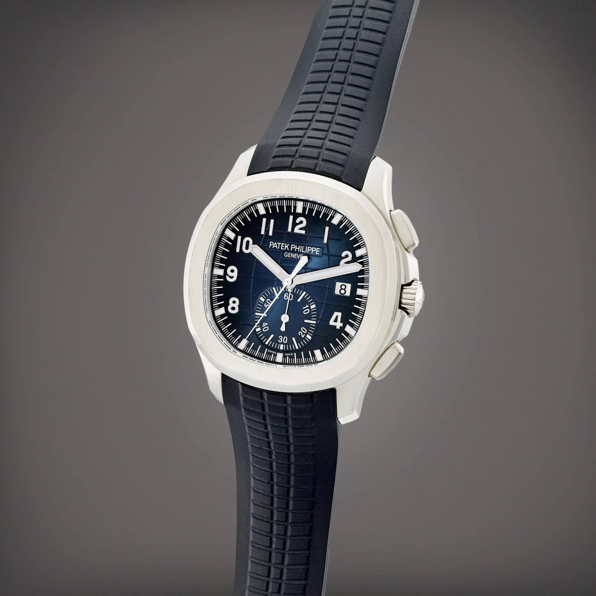 Patek Philippe Aquanaut 5968 42.2mm White gold Blue 4