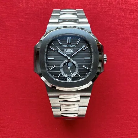 Patek Philippe Nautilus 5726/1A-001 40.5mm Stainless steel Black