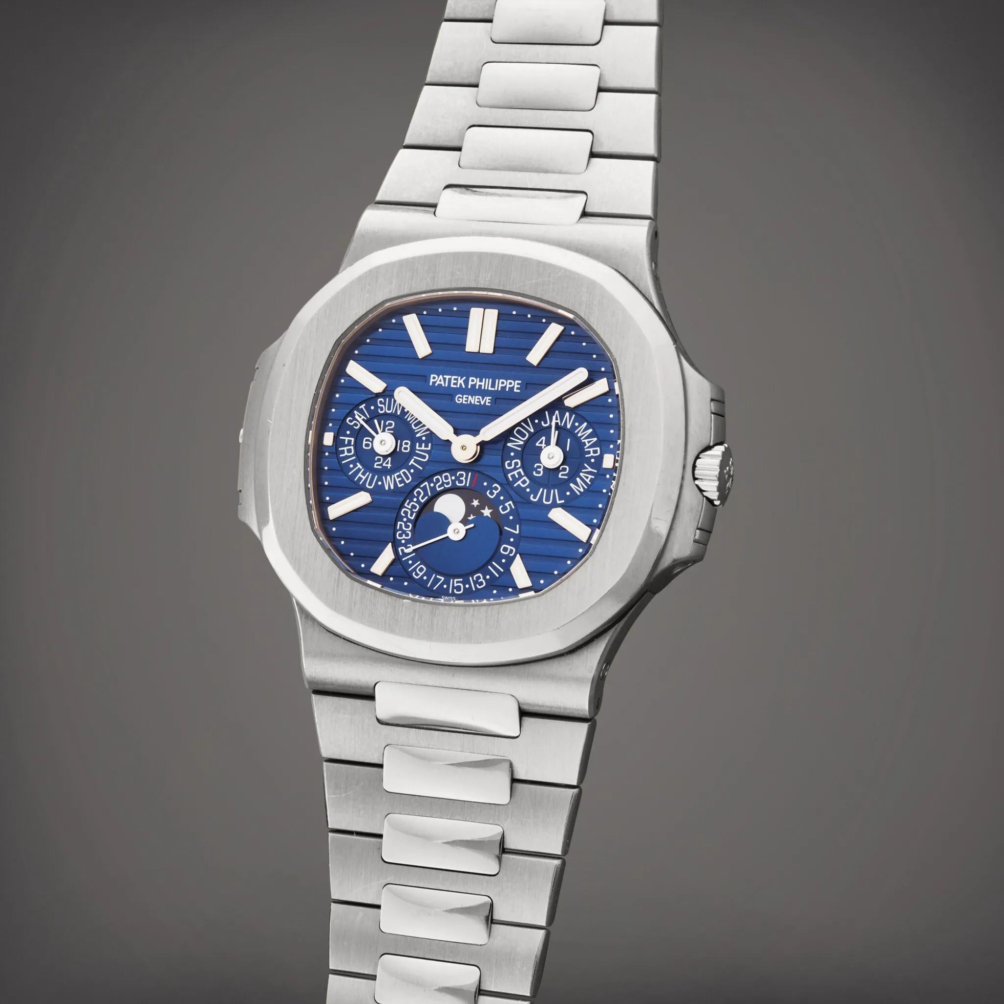 Patek Philippe Nautilus 5740/1G-001 40mm White gold Blue