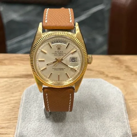 Rolex Day-Date 36 1802 36mm Yellow gold Silver