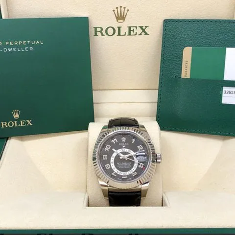 Rolex Sky-Dweller 326139 42mm White gold Black