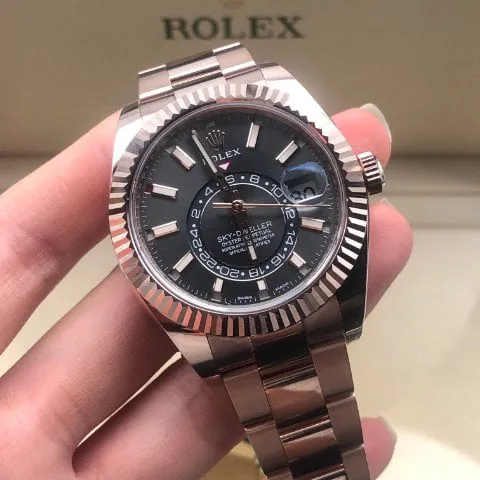 Rolex Sky-Dweller 326935 42mm Rose gold Gray