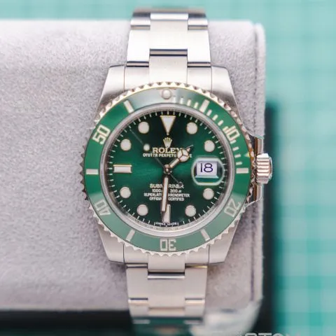 Rolex Submariner 116610LV 40mm Steel Green