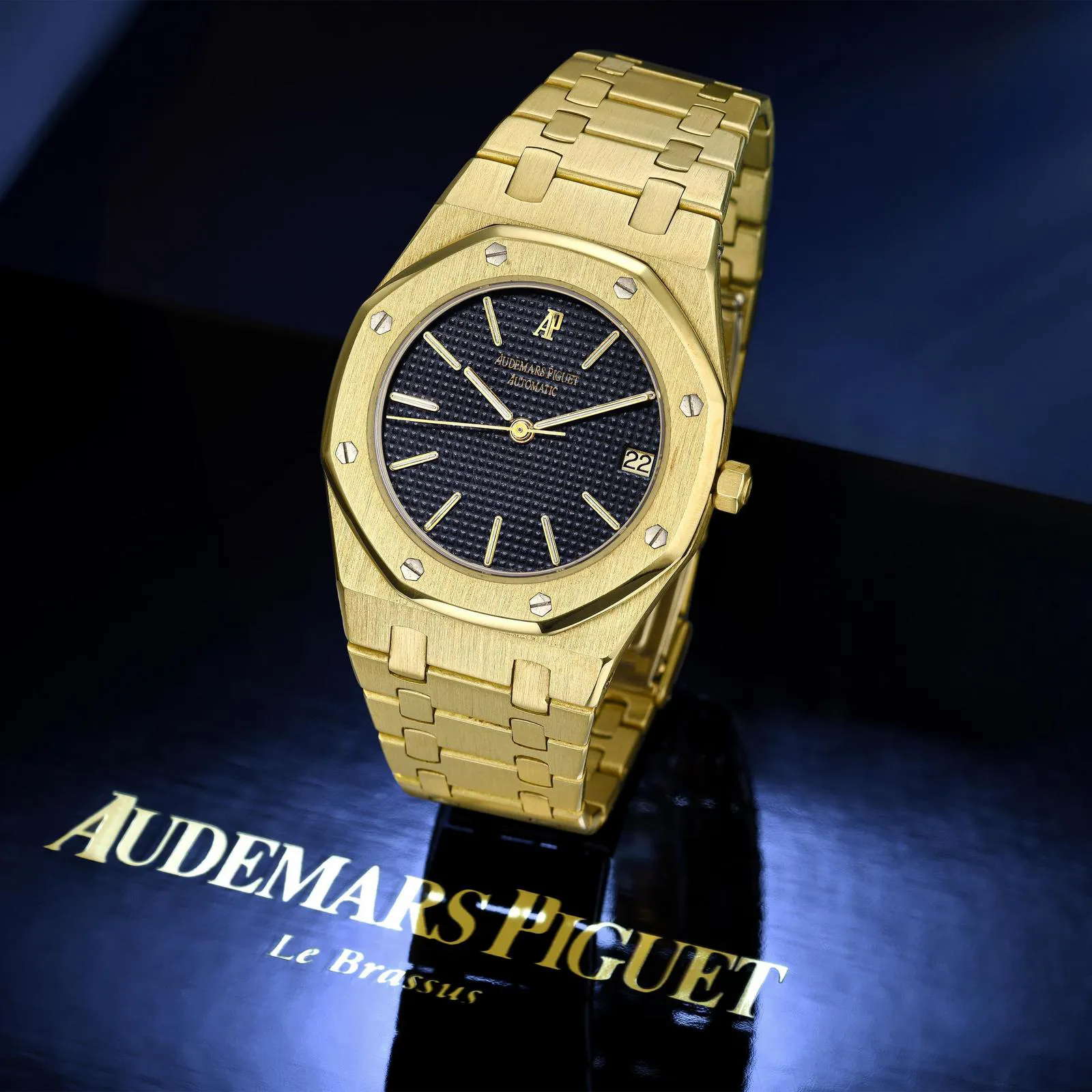 Audemars Piguet Royal Oak 14790 36mm Yellow gold Black