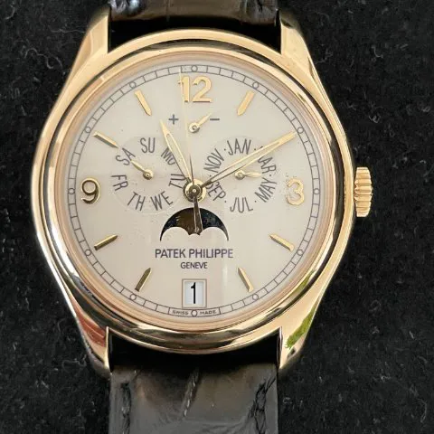 Patek Philippe Annual Calendar 5146J-001 39mm Yellow gold Beige